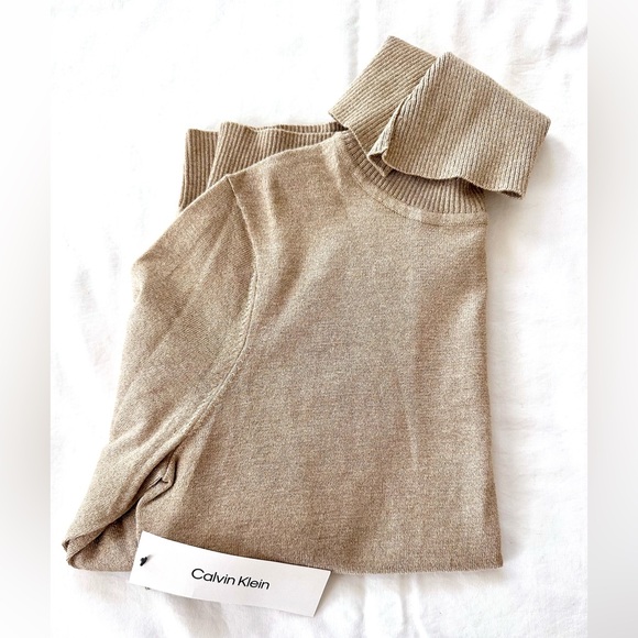Calvin Klein Metallic Sparkle Gold Turtleneck Sweater NWT - Picture 7 of 8